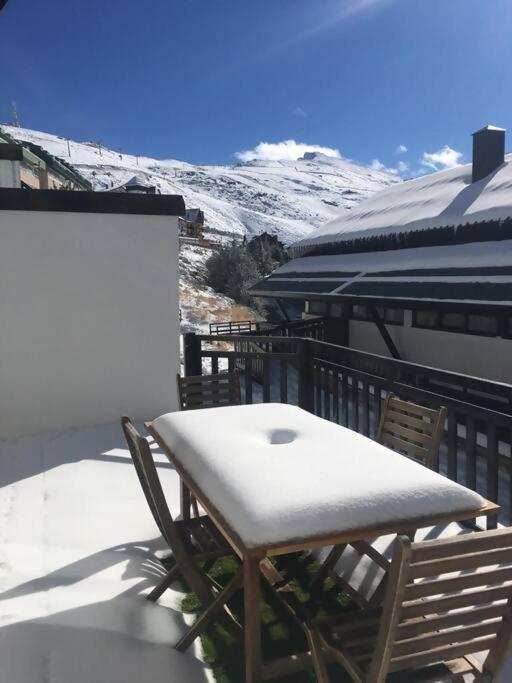 Syra Junto Al Card Lejlighed Sierra Nevada Eksteriør billede